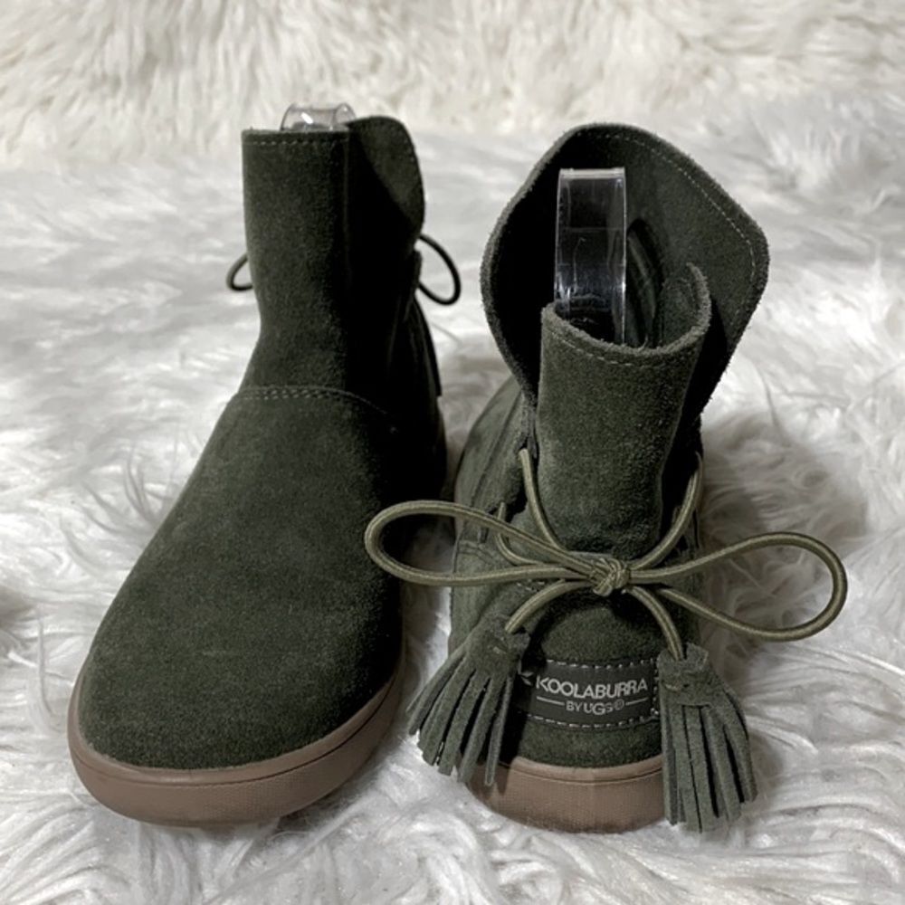 KOOLABURRA by UGG Skyller Suede Ankle Boots Green Tie Tassel Womens Size 5